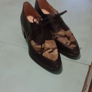 Banana Republic Black Erica Camo Oxfords Shoes